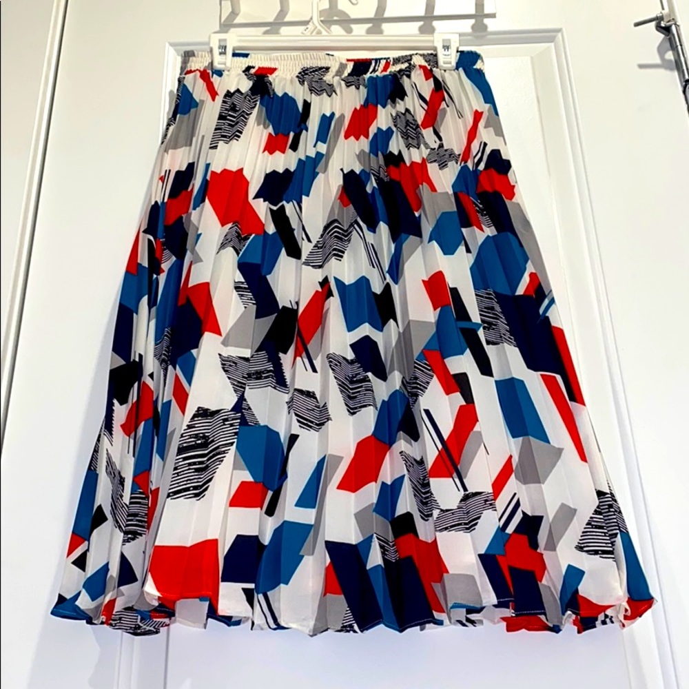 Women’s (used) print pleat skirt